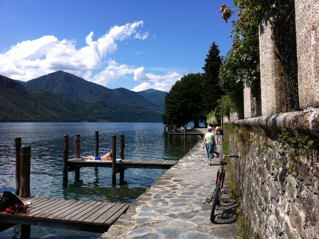 -Ortaflats- Appartamento Belvedere Orta San Giulio Ruang foto