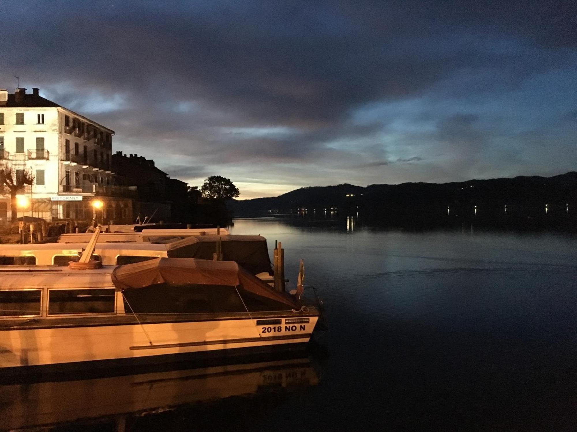 -Ortaflats- Appartamento Belvedere Orta San Giulio Bagian luar foto