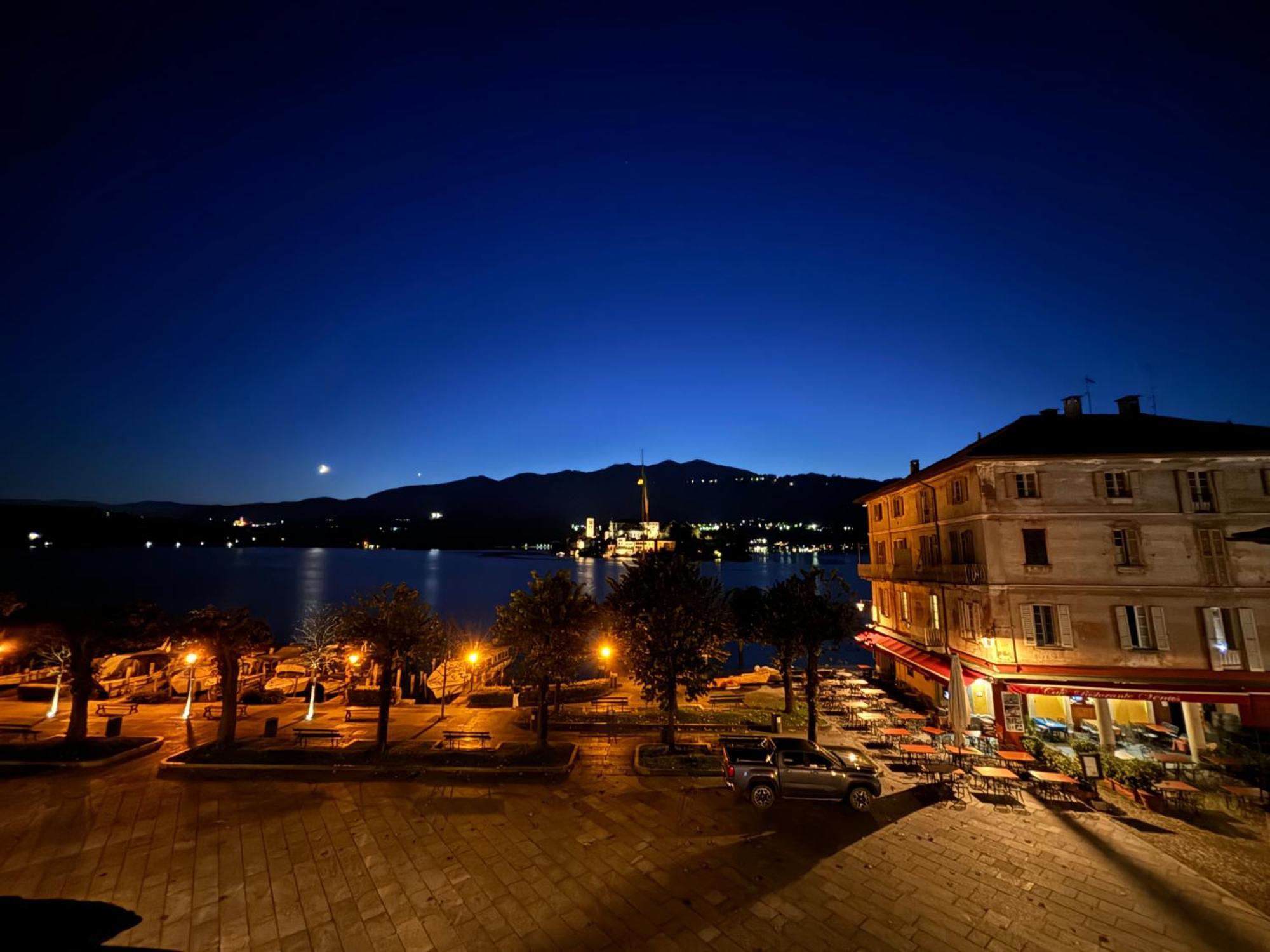 -Ortaflats- Appartamento Belvedere Orta San Giulio Bagian luar foto