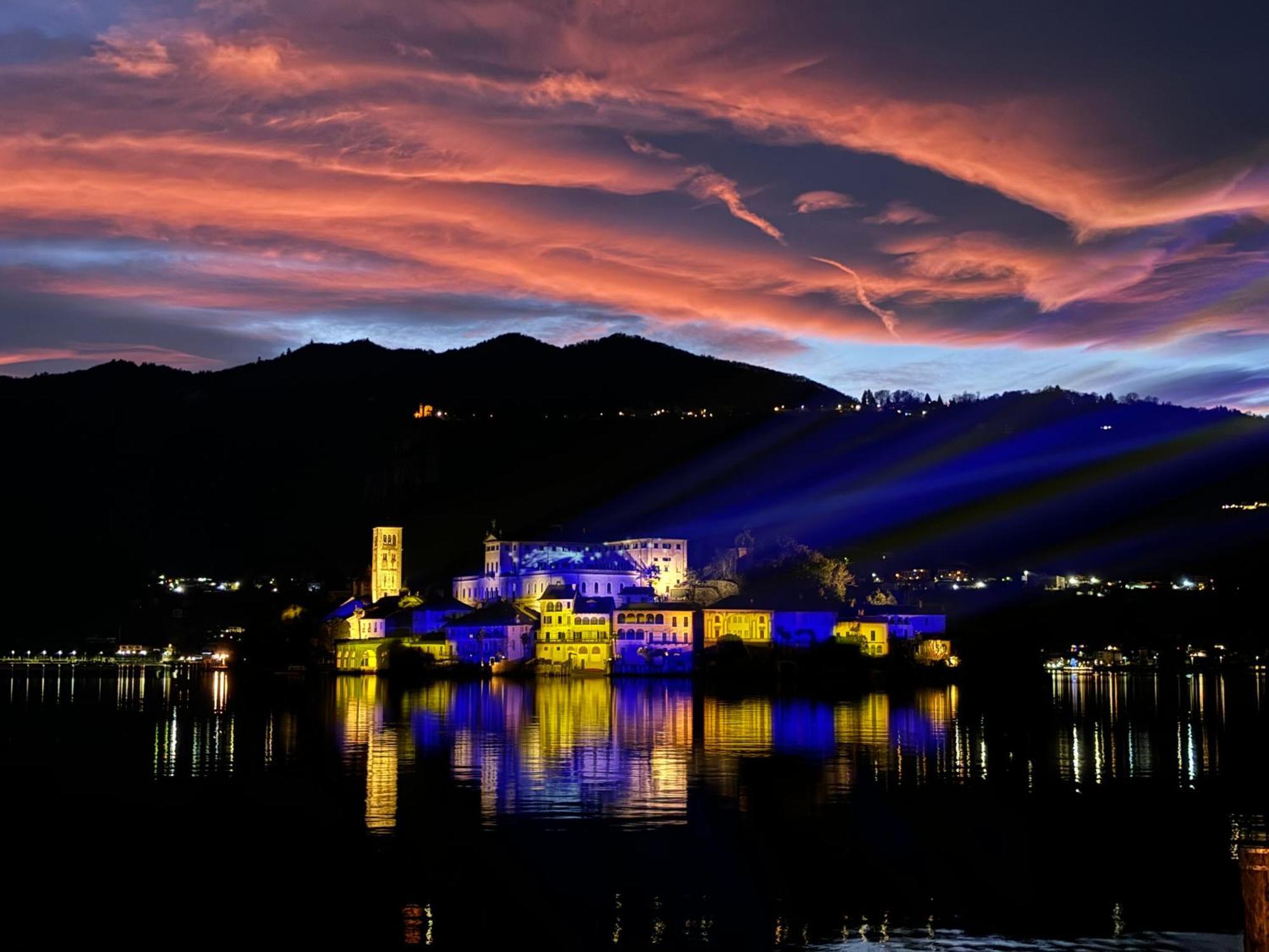 -Ortaflats- Appartamento Belvedere Orta San Giulio Bagian luar foto